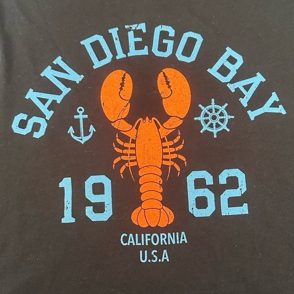 San Diego California USA NWOT Large Black short sleeve graphic T Large Lobster - Picture 2 of 4